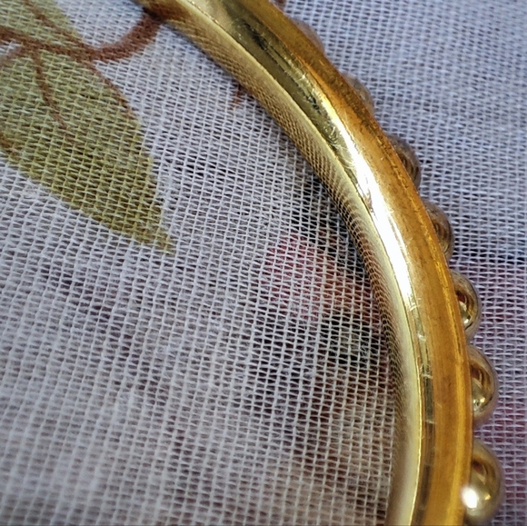 Bangle Beaded Vintage Oversized Tarnish Free EUC Gold Tone Brass Timeless - Picture 3 of 8
